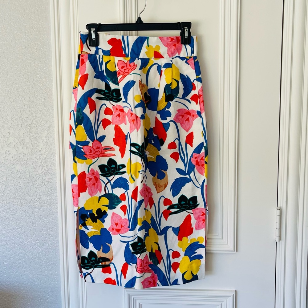 J Crew high waited floral skirt. Size 2. Linen.